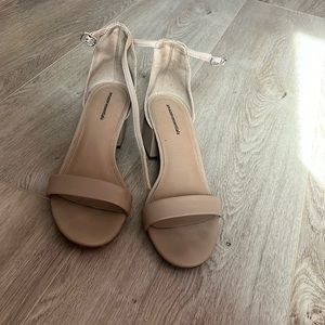 tan heels